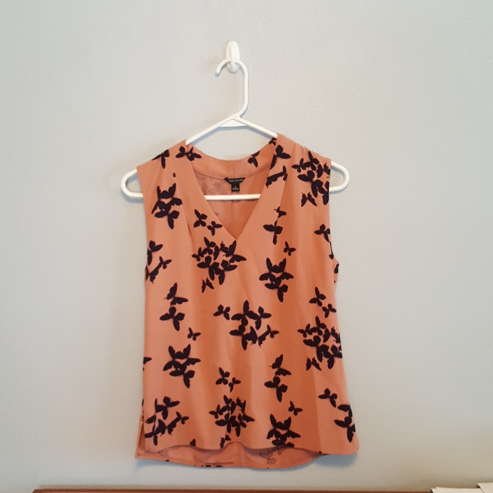 Ann Taylor sleeveless top